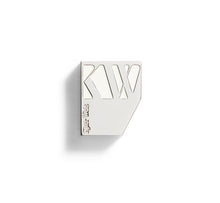 Iconic Edition Packaging | Metallhüllen für Kjaer Weis Refills
